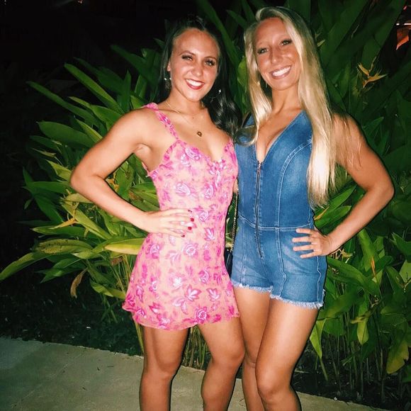 Meet your Posher, Caitlin - Picture 1 of 1